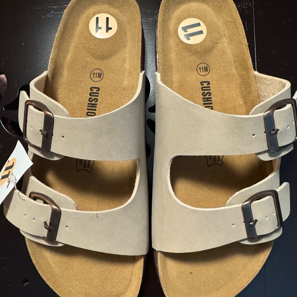 Cushionaire Women's Cream Mules - Picture 2 of 4